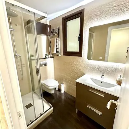 Lauda Apartment